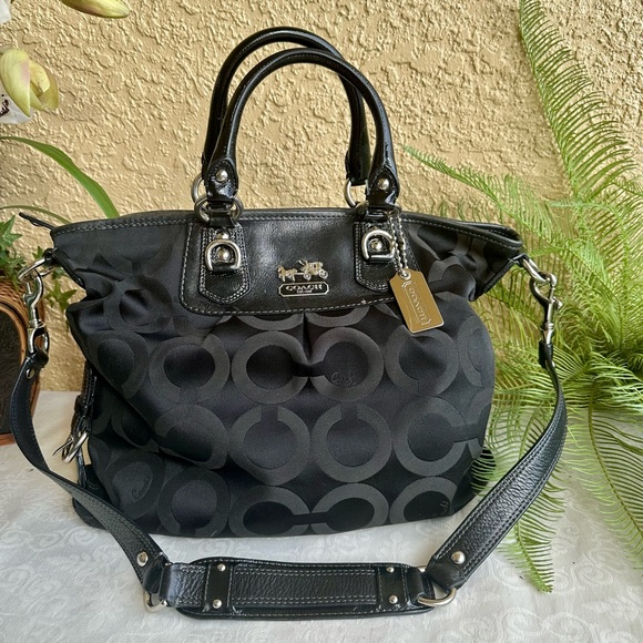 Coach black handbag - Picture 1 of 7